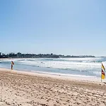The Little Palm - Prime Locale Between Beach And Wharf