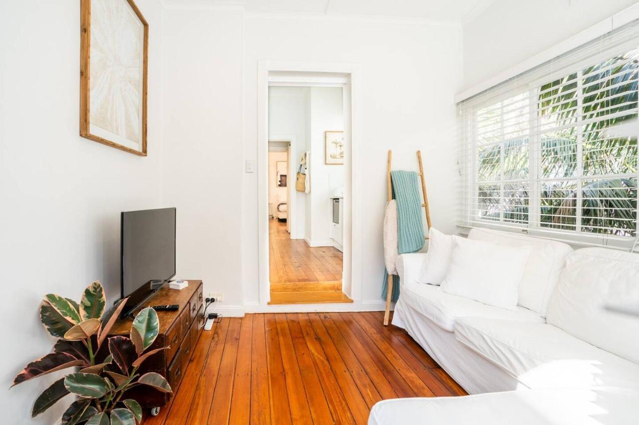 The Little Palm - Prime Locale Between And Wharf